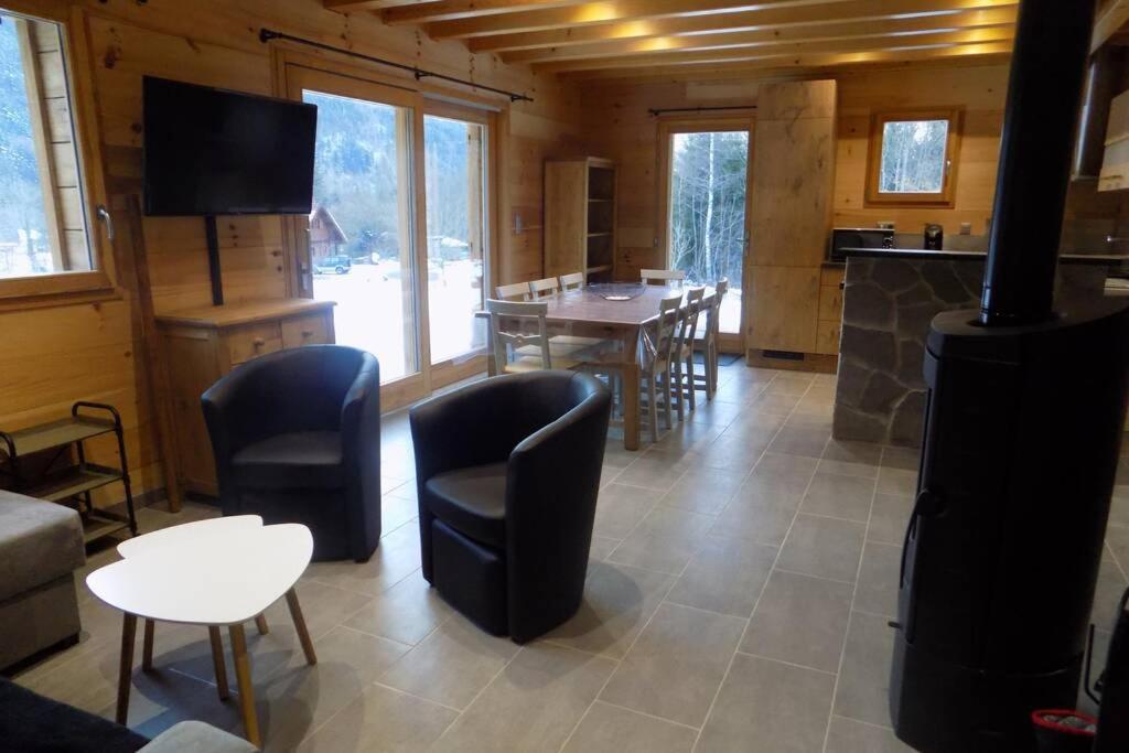 Chalet Des Charbonniers Avec Etang Saint-Maurice-sur-Moselle Exterior foto